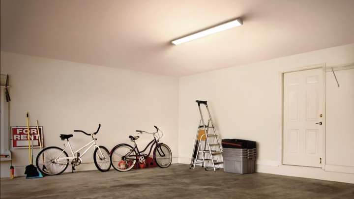 Éclairage de sous-sol et garage